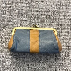 Vintage Two-Tone Blue and Tan Leather Kiss-Lock Wallet